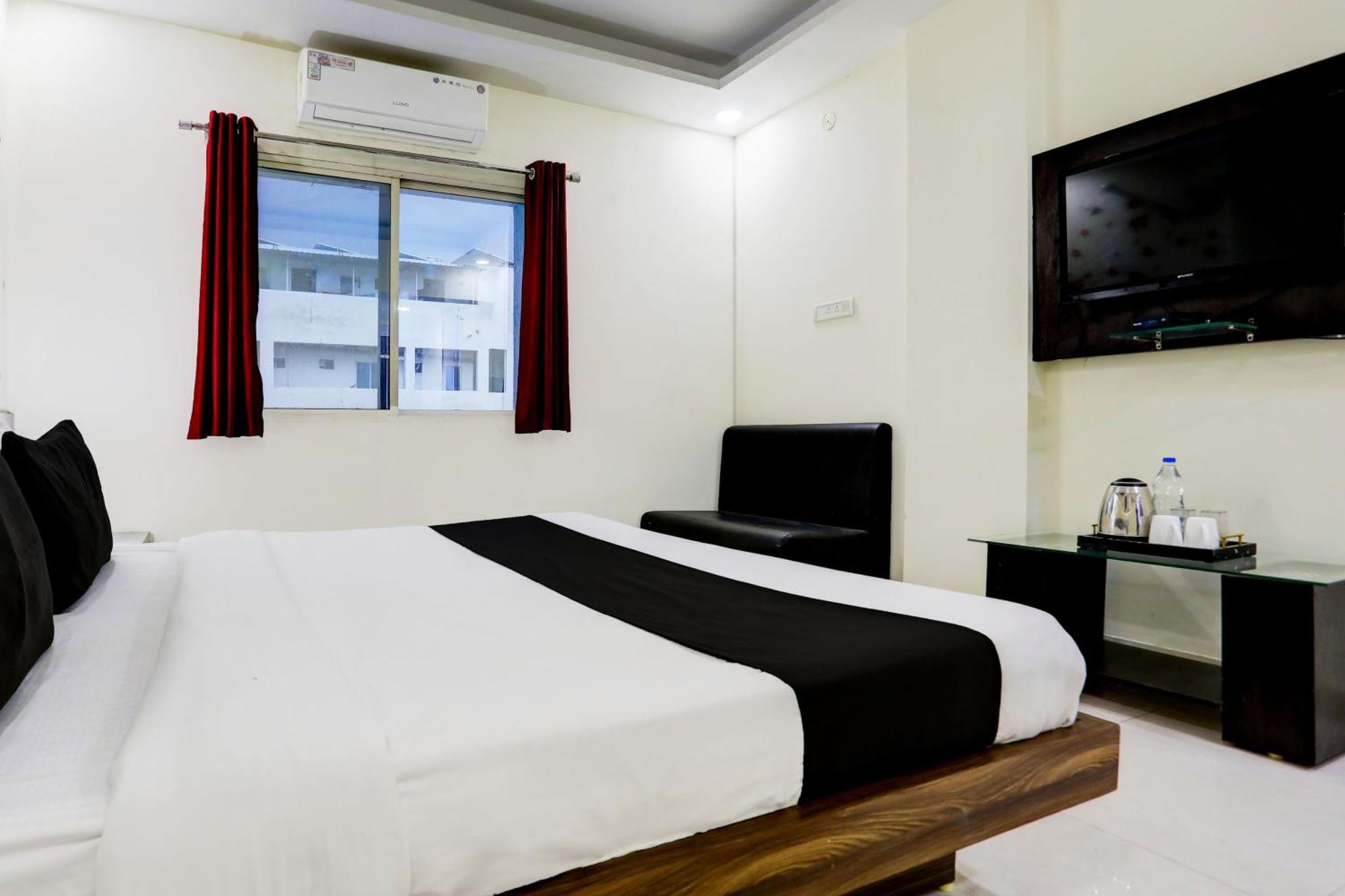 Super Townhouse Hoshangabad Road Near Aashima Mall Samarda Kaliāsot Extérieur photo