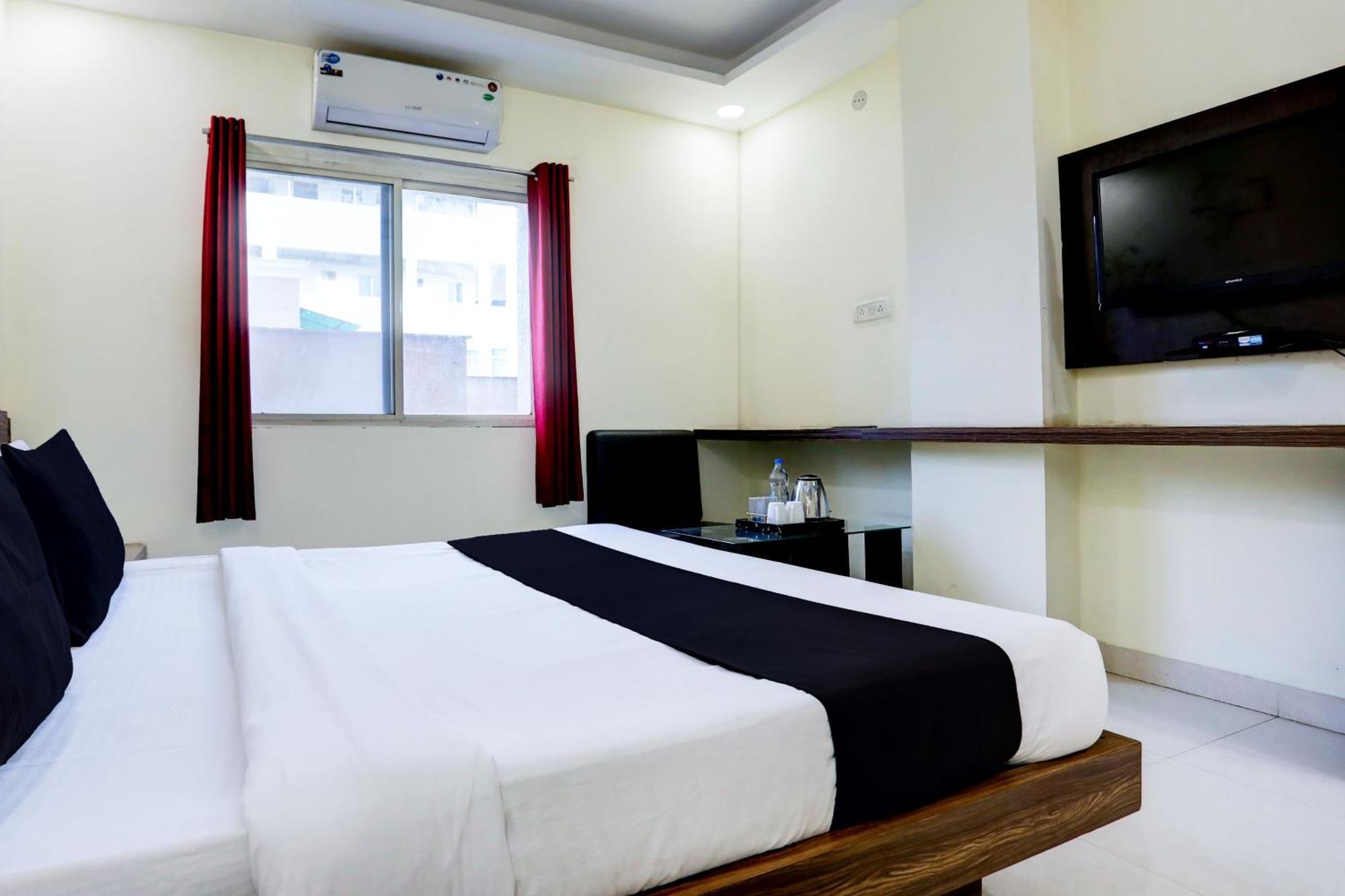 Super Townhouse Hoshangabad Road Near Aashima Mall Samarda Kaliāsot Extérieur photo