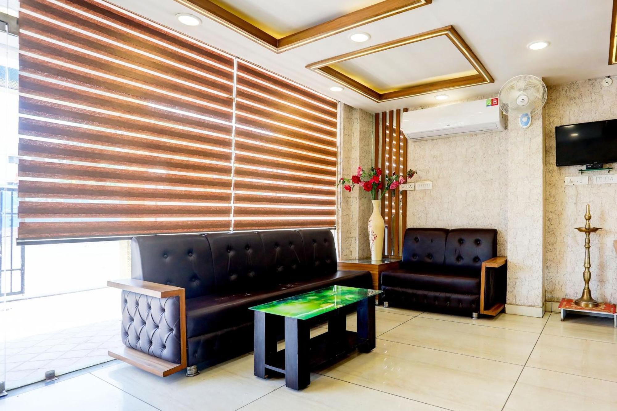 Super Townhouse Hoshangabad Road Near Aashima Mall Samarda Kaliāsot Extérieur photo
