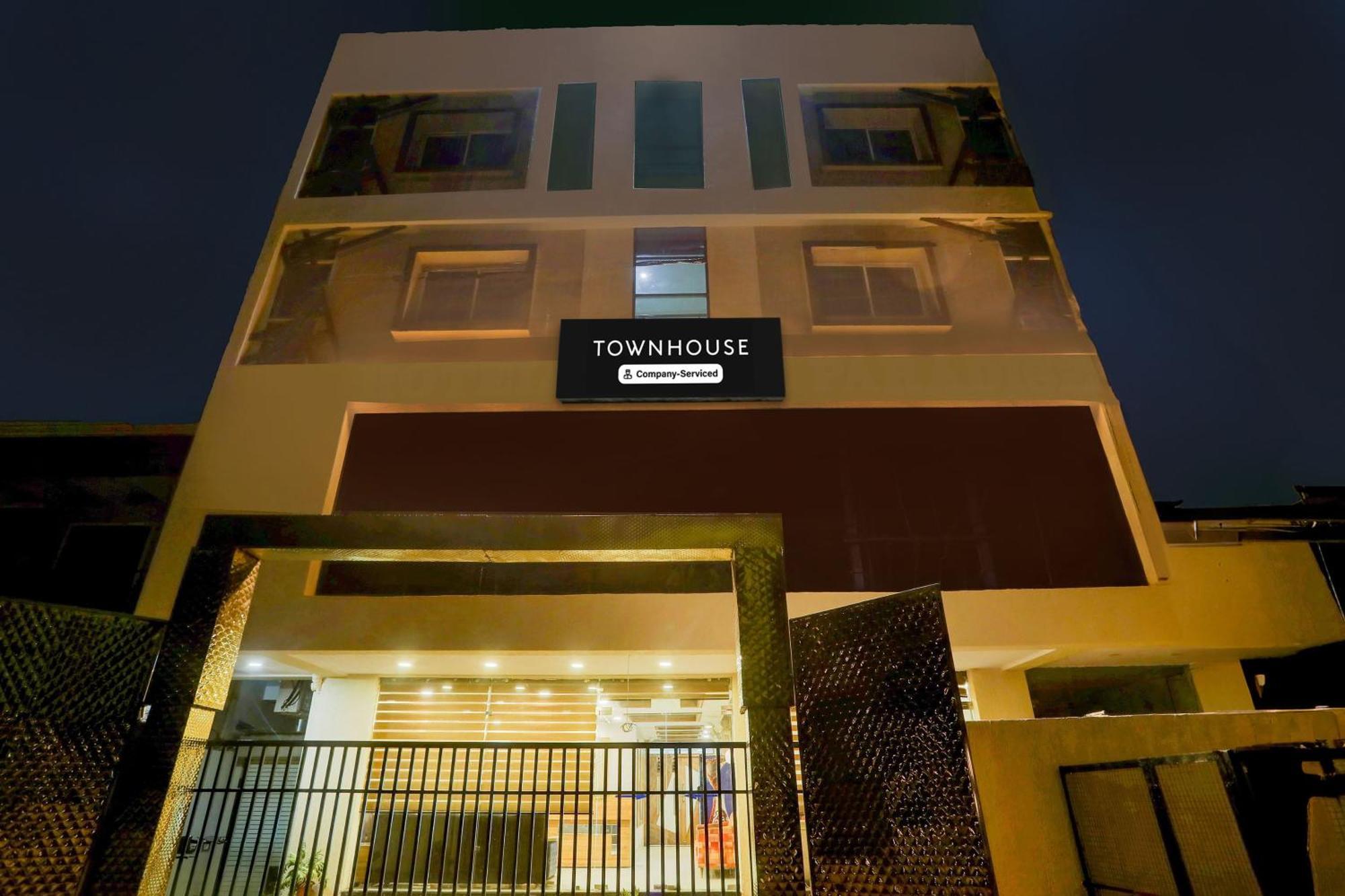 Super Townhouse Hoshangabad Road Near Aashima Mall Samarda Kaliāsot Extérieur photo